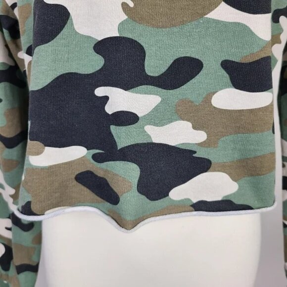 H&M Green Black and Cream Camo Printed Cropped Sweatshirt XS - Picture 5 of 16